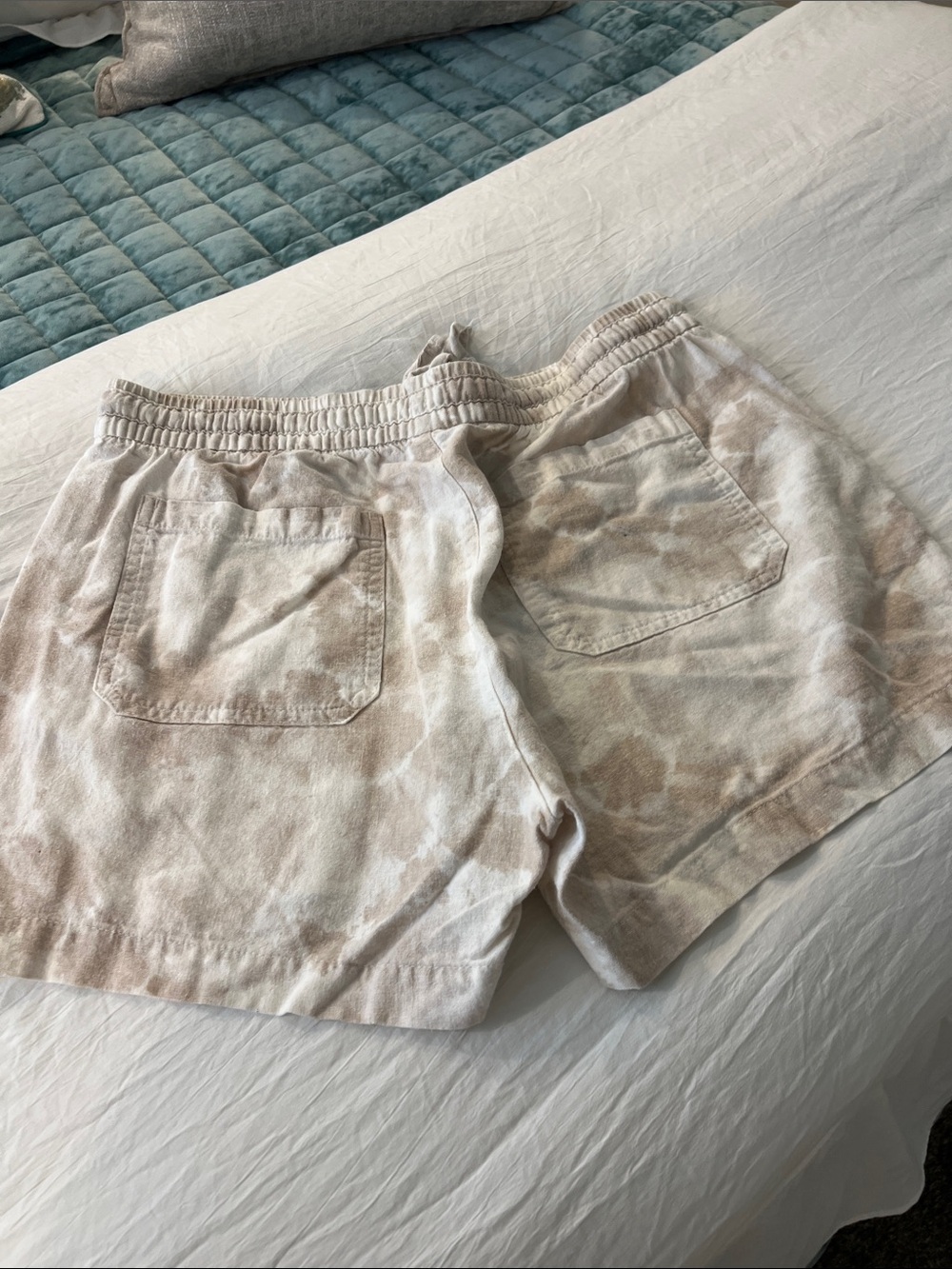 Old Navy Women’s shorts - Picture 4 of 7